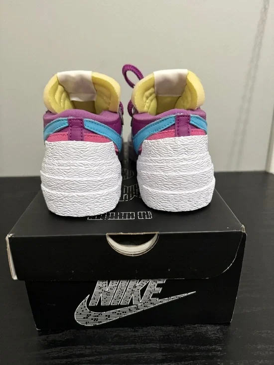 Nike sacai x KAWS Blazer Low in
Purple Dusk 3.5M/5W - Picture 3 of 3